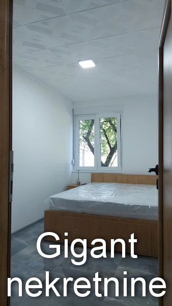 Izdaje se stan u Durlanu 8