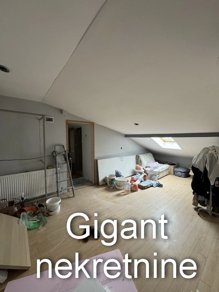Prodaja dupex stana u centru Aleksinca 6