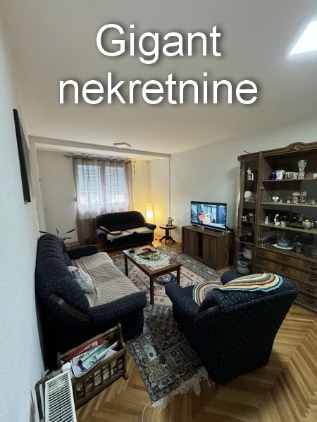 Prodaja dupex stana u centru Aleksinca 8