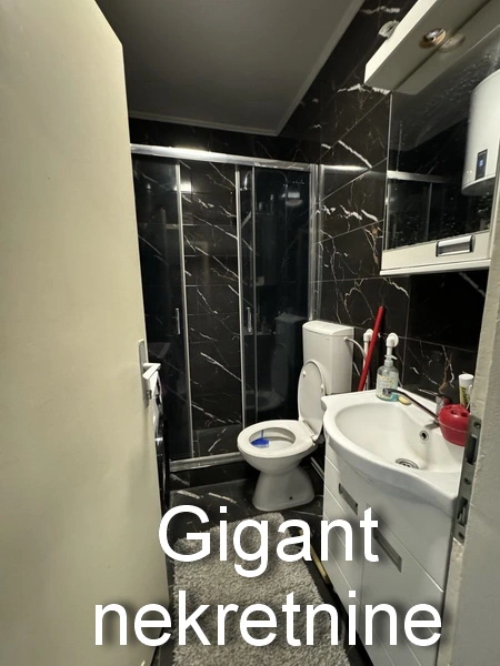 Prodaja dupex stana u centru Aleksinca 9