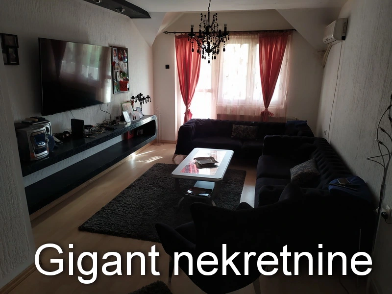 Prodajem petosoban stan kod parkića Svetog Save u Nišu 3