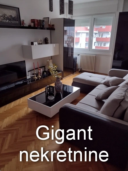 Prodaja trosobnog stana u centru Niša