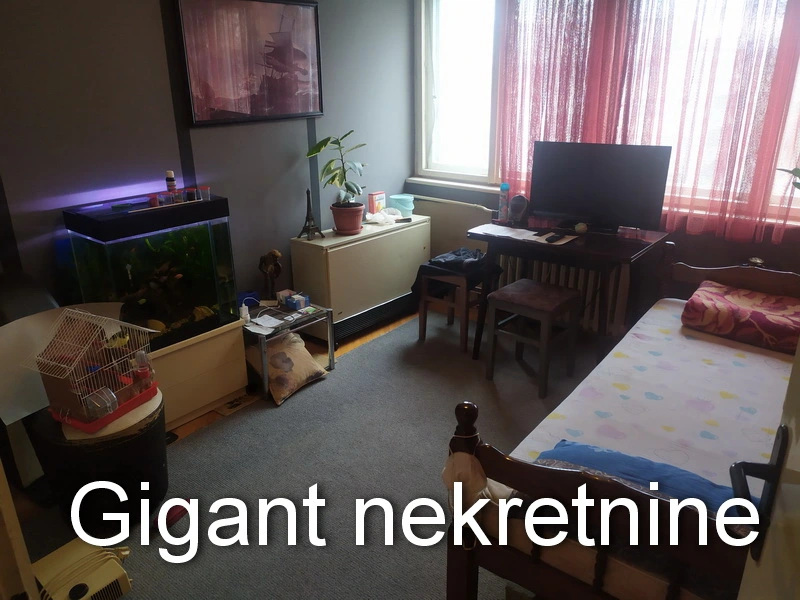 Prodaja troiposobnog stana u Nišu-centar 3