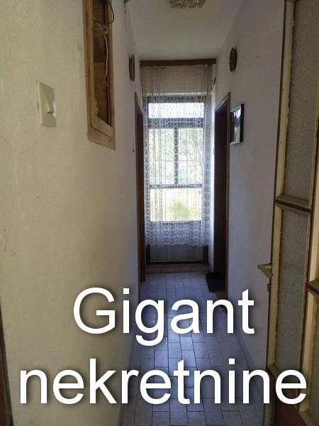 Prodaja vikendice na putu za Vukmanovo 7
