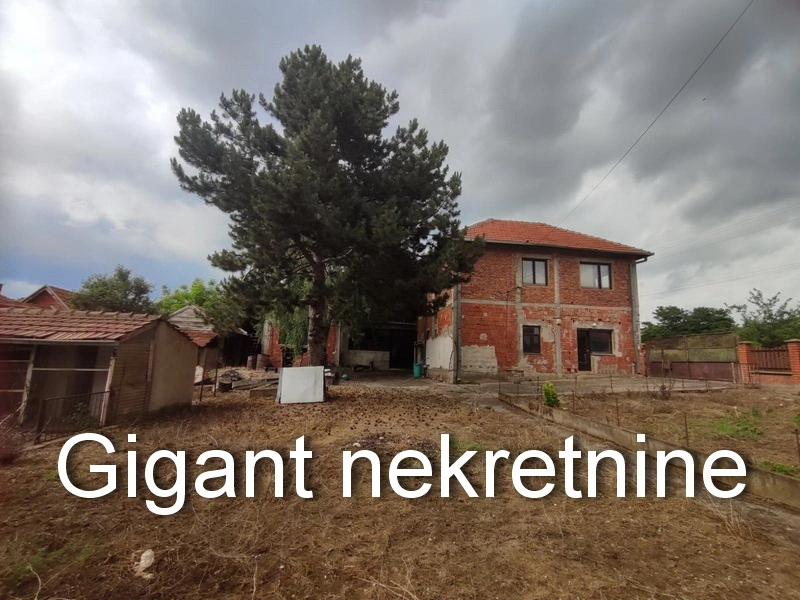 Prodaja dva objekta u Pasi Poljani 6