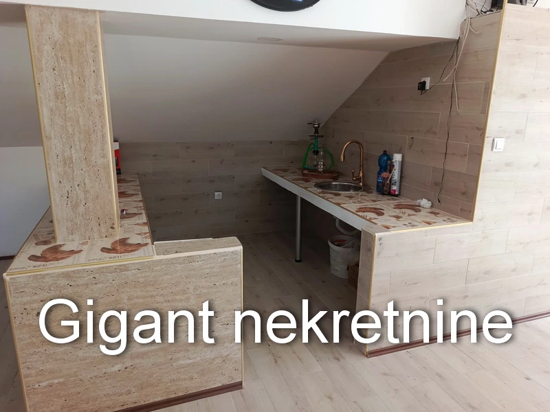 Prodaje se kuća u naselju Ratko Jović 8