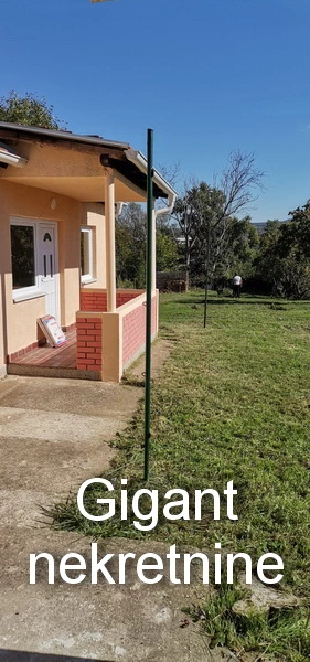 Prodaja kuce u okolini Niša-Orljane 2