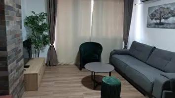Izdaje se stan u bliini medicinskog fakluteta