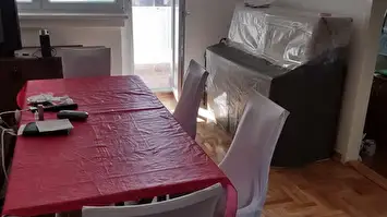 Troiposoban stan - Centar