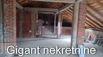 Prodaja dva objekta u Pasi Poljani 3